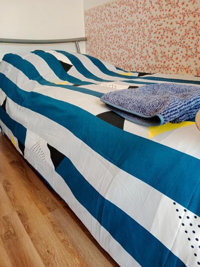 La Madriguera Bed and Breakfast Raszyn Buitenkant foto