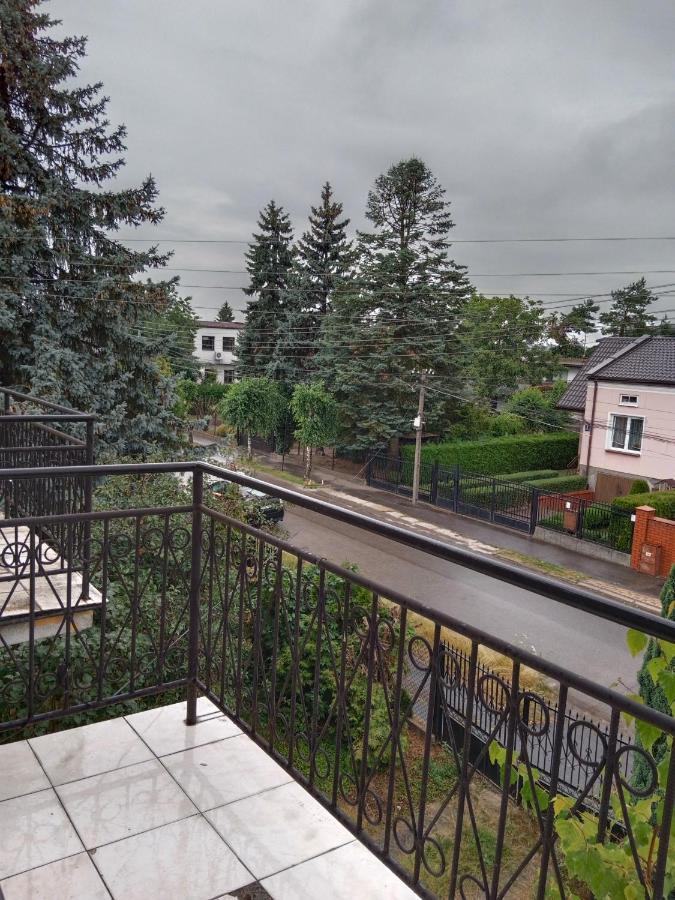 La Madriguera Bed and Breakfast Raszyn Buitenkant foto
