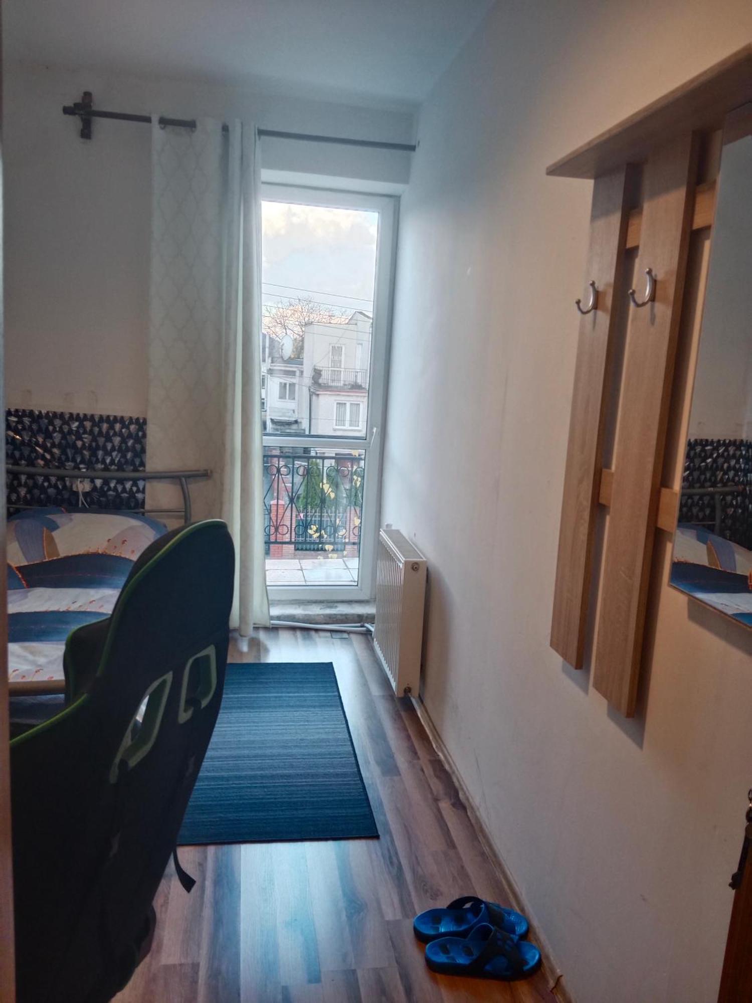La Madriguera Bed and Breakfast Raszyn Buitenkant foto